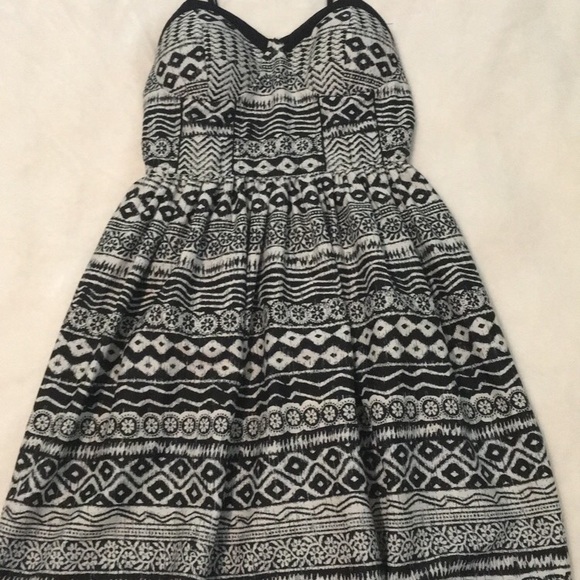 American Rag Cie black & white dress - Picture 4 of 5